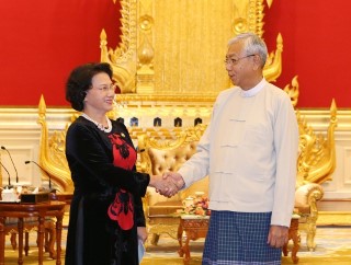 CTQH Nguyễn Thị Kim Ngân tiếp kiến Tổng thống Myanmar Htin Kyaw: Việt Nam mong muốn tăng cường hơn nữa quan hệ hữu nghị truyền thống, hợp tác nhiều mặt với Myanmar